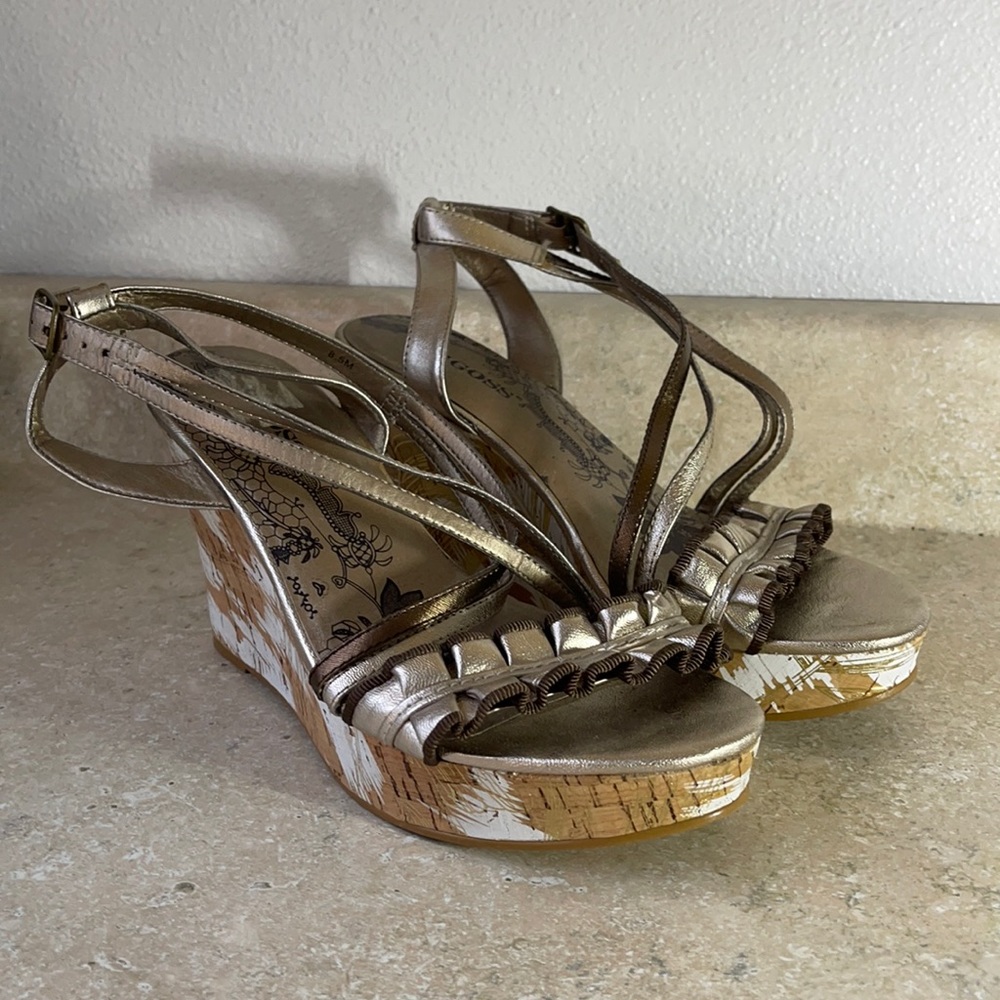 Wedge Sandal By Vigoss